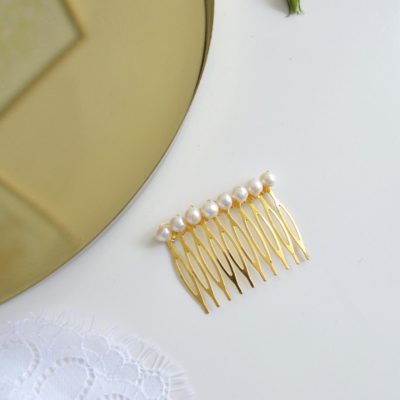 Dodatki ślubneGrzebyk złoty z naturalnymi perłami model Perlina