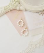 KolczykiKolczyki sztyfty z perłami Majorka białe