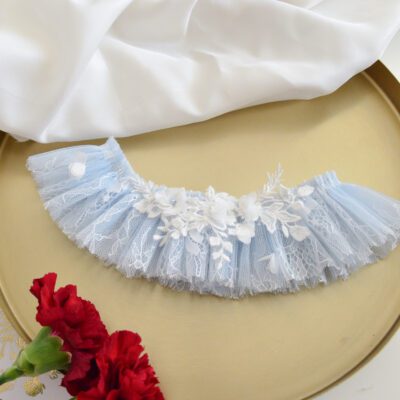 Dodatki ślubnePodwiązka niebieska z koronką ivory model 391